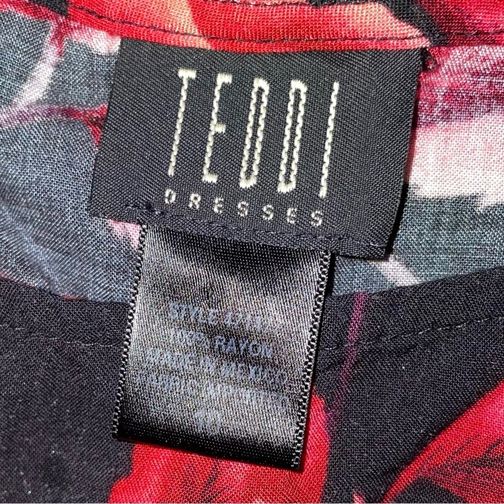 TEDDI Dresses Size 10 BLACK with Red Floral pattern Preloved - Picture 7 of 7